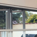 ROLLER INSECT SCREEN